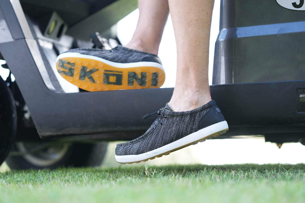 Stylish Skoni Golf Shoes